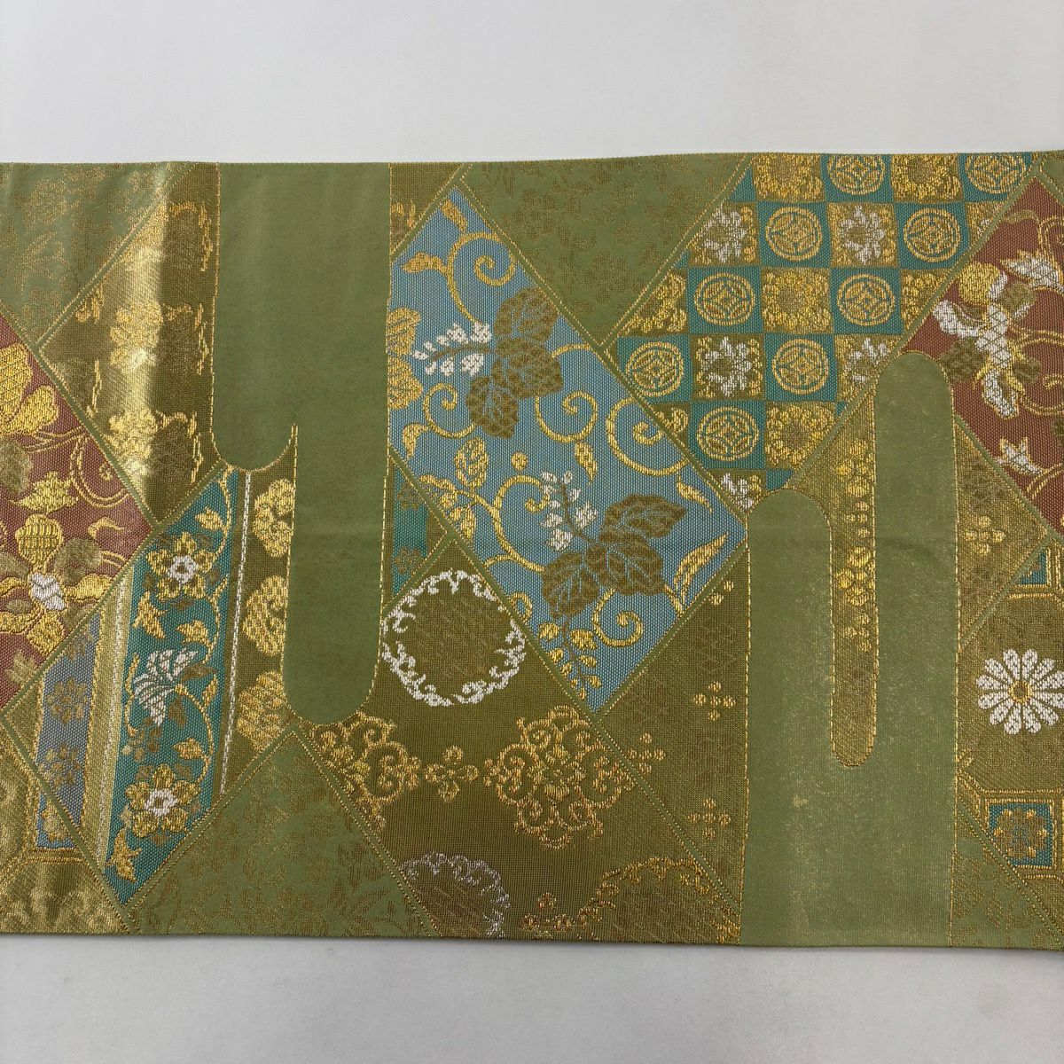 【美品】 袋帶 名品級 じゅらく 落款あり 蜀江文 花唐草紋 金糸 金金箔 薄綠 六通 純蠶絲