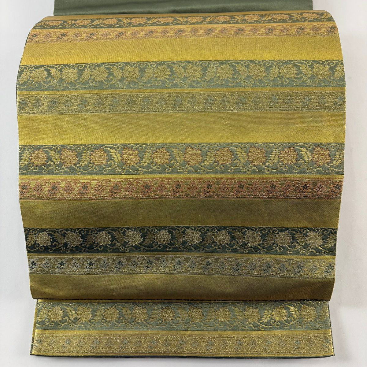 【美品】 袋帶 名品級 金金箔屋清兵衛 落款あり 名物裂間道 本金金箔 金色 お太鼓柄 純蠶絲