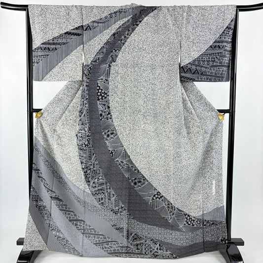 【美品】訪問服 身長166cm 袖長66.5cm M 雙層 落款あり 華紋 幾何學圖案 黑灰 純蠶絲 名品級