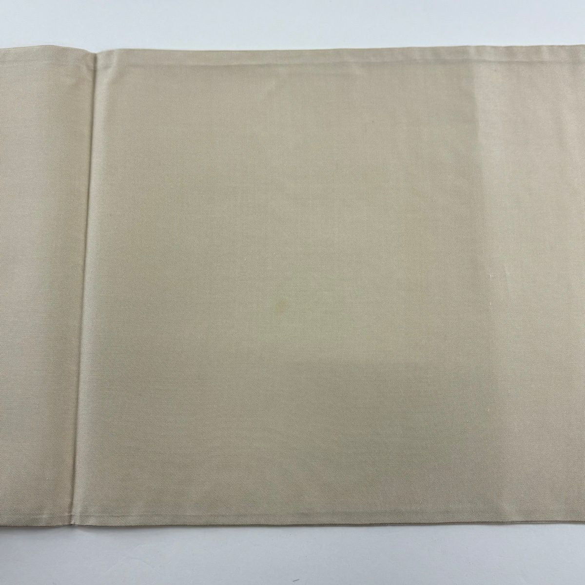 【美品】 袋帶 逸品級 華紋 向鳥 金絲 相良刺繡 米色 大鼓圖案 純蠶絲