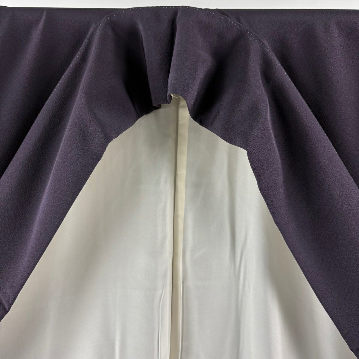 色留袖禮服 身長153cm 袖長65cm M 雙層 滝泰 落款あり 波 花瓣 刺繡 絞染 深紫 純蠶絲 逸品級 一つ紋