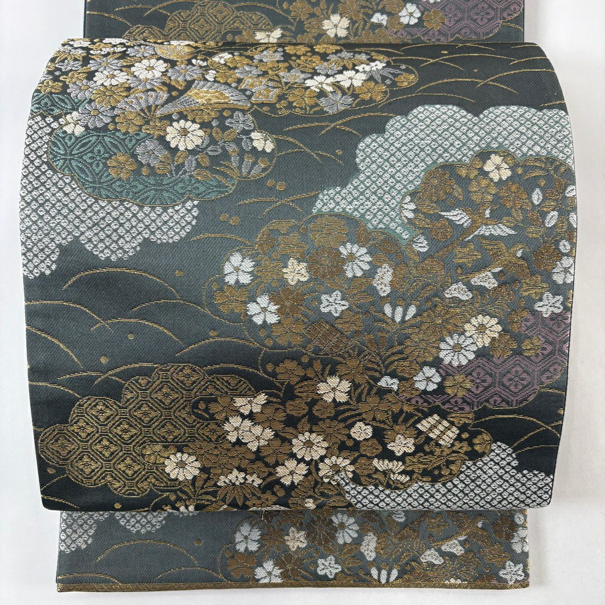 【美品】 袋帶 名品級 草花紋紋 雲文 金銀彩 銀通 灰綠 六通 純蠶絲