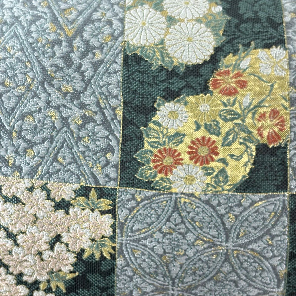 【美品】 袋帶 名品級 草花紋紋 市松樹 金銀彩 金金箔 灰綠 六通 純蠶絲