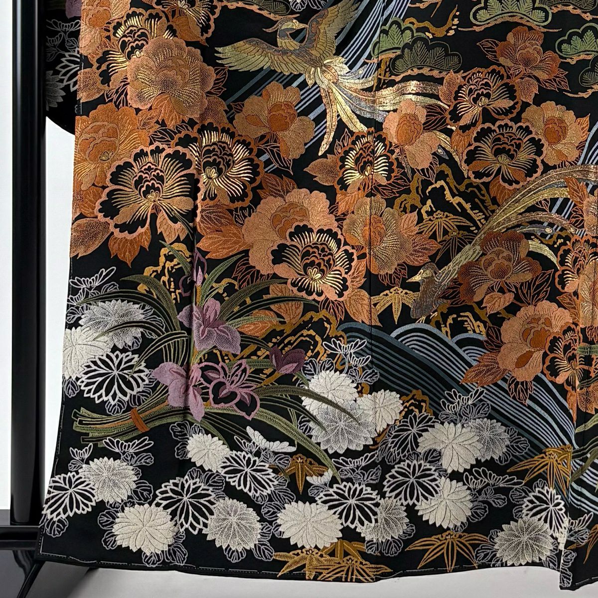 【美品】振袖禮服 身長163cm 袖長69cm L 雙層 落款あり 牡丹 鳳凰 相良刺繡 金糸 黑 純蠶絲 逸品級