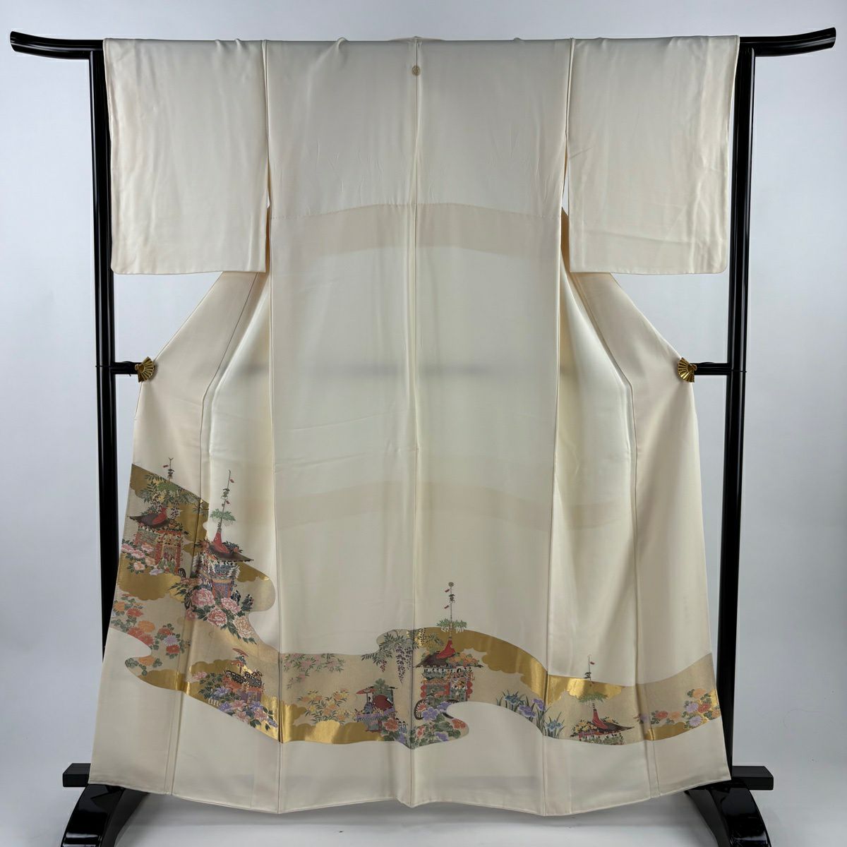 色留袖禮服 身長161cm 袖長64.5cm M 雙層 寿光織 山鉾 草花紋 金糸 刺繡 奶油色 純蠶絲 秀品級 一つ紋