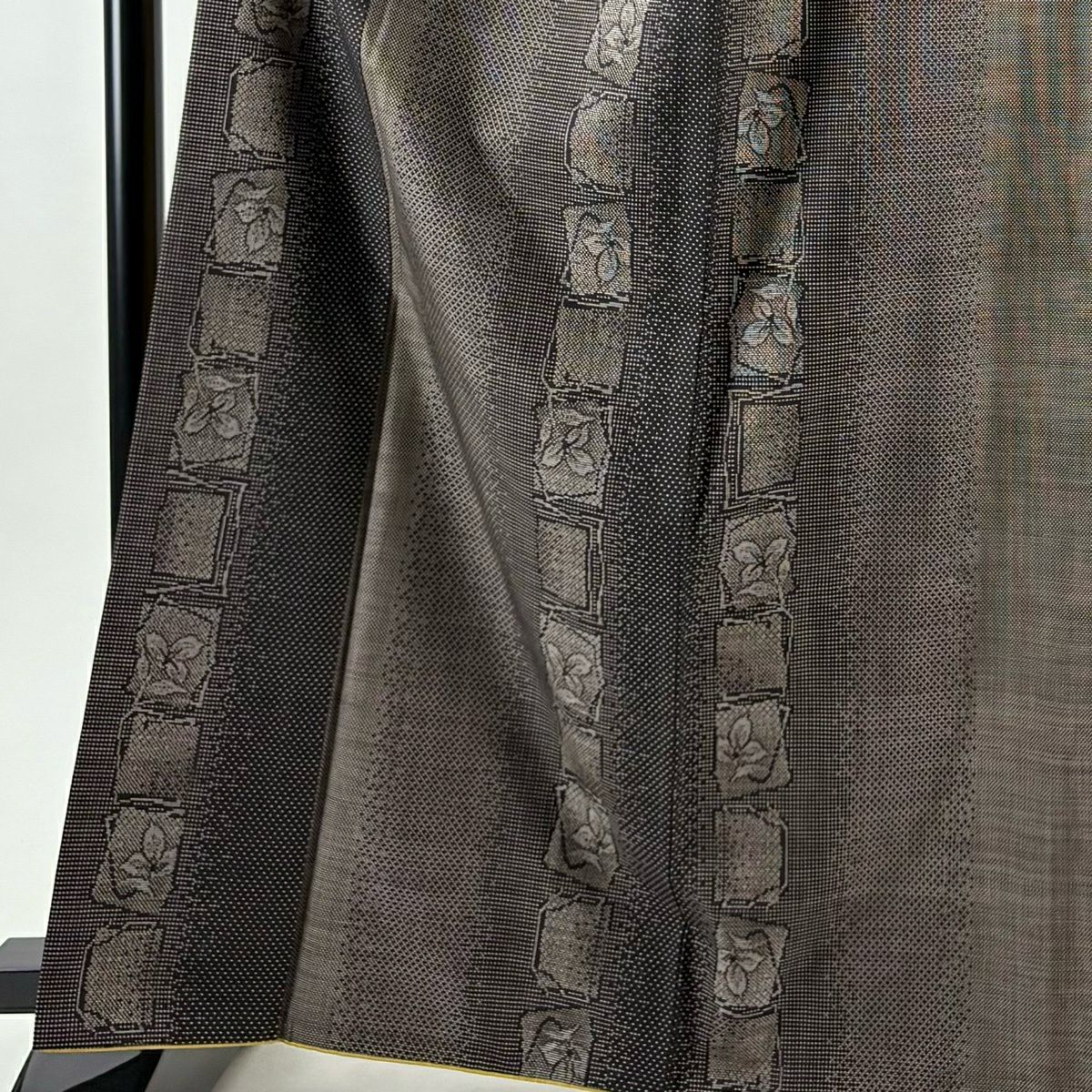 【美品】 紬織 身長166cm 袖長68cm L 雙層 ますいわ屋 草花紋紋 幾何學 焦茶 純蠶絲 秀品級