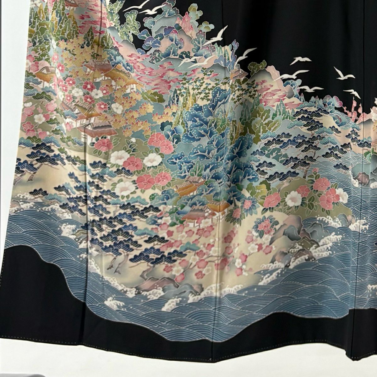 黑留袖禮服 身長150.5cm 袖長61.5cm S 雙層 有落款 家屋 樹木 黑 純蠶絲 優品級