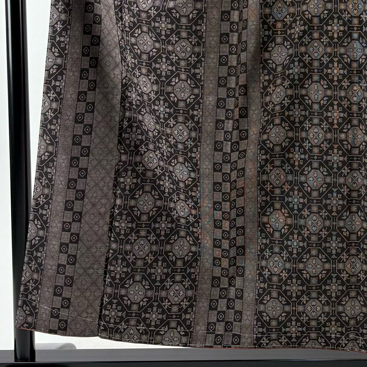【美品】 紬織 身長155cm 袖長63cm S 雙層 ますいわ屋 華紋 菱 焦茶 純蠶絲 秀品級