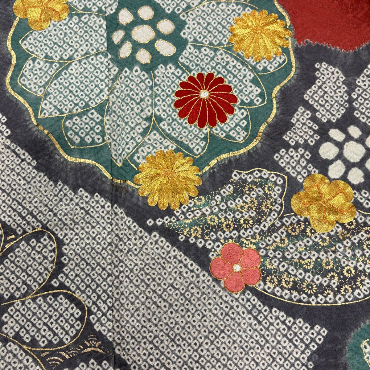 振袖禮服 身長159.5cm 袖長65.5cm M 雙層 菊花 梅花 刺繡 絞染 朱 純蠶絲 秀品級
