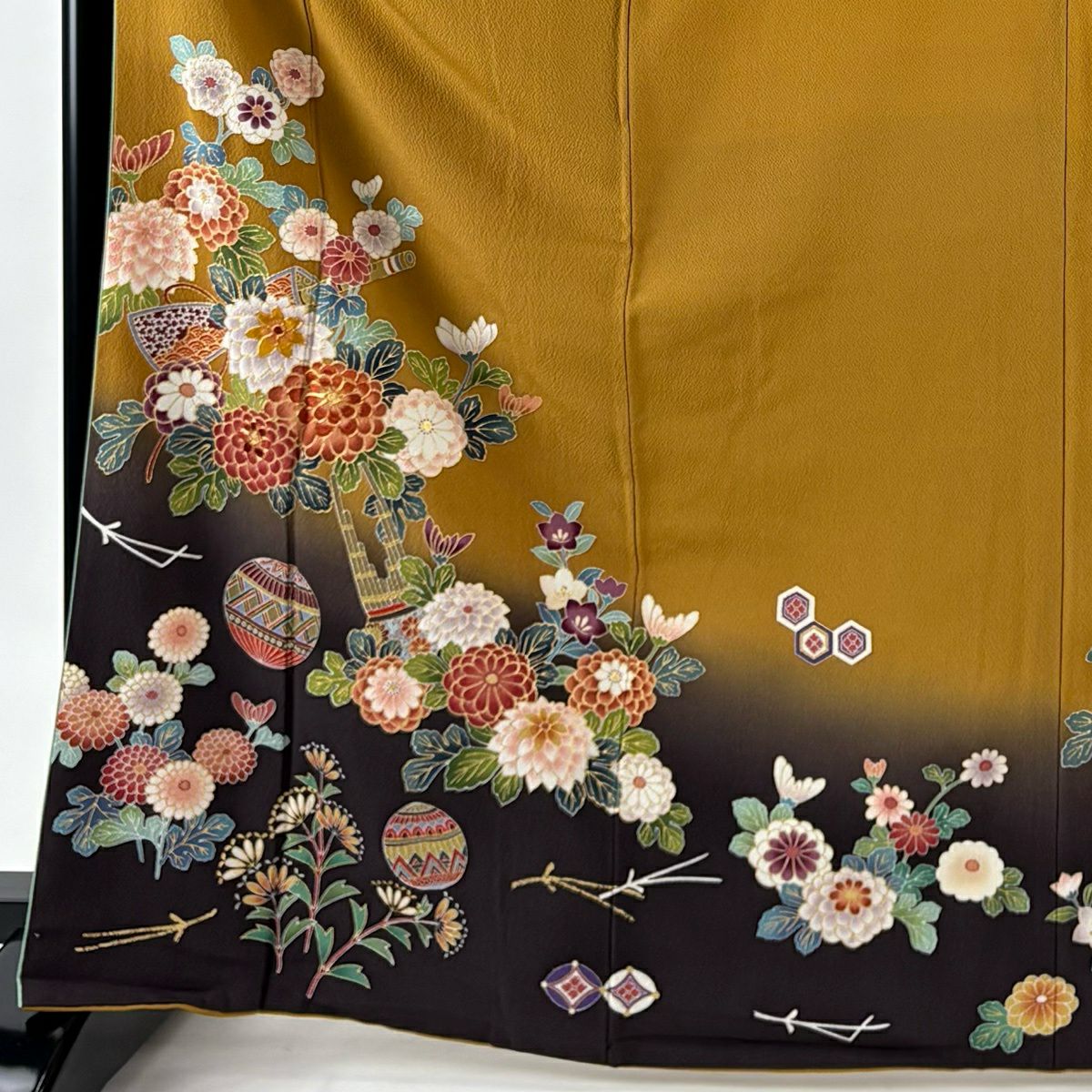 振袖禮服 身長167cm 袖長67.5cm L 雙層 鈴乃屋 草花紋紋 手鞠 金絲 金銀彩 山吹茶 純蠶絲 秀品級