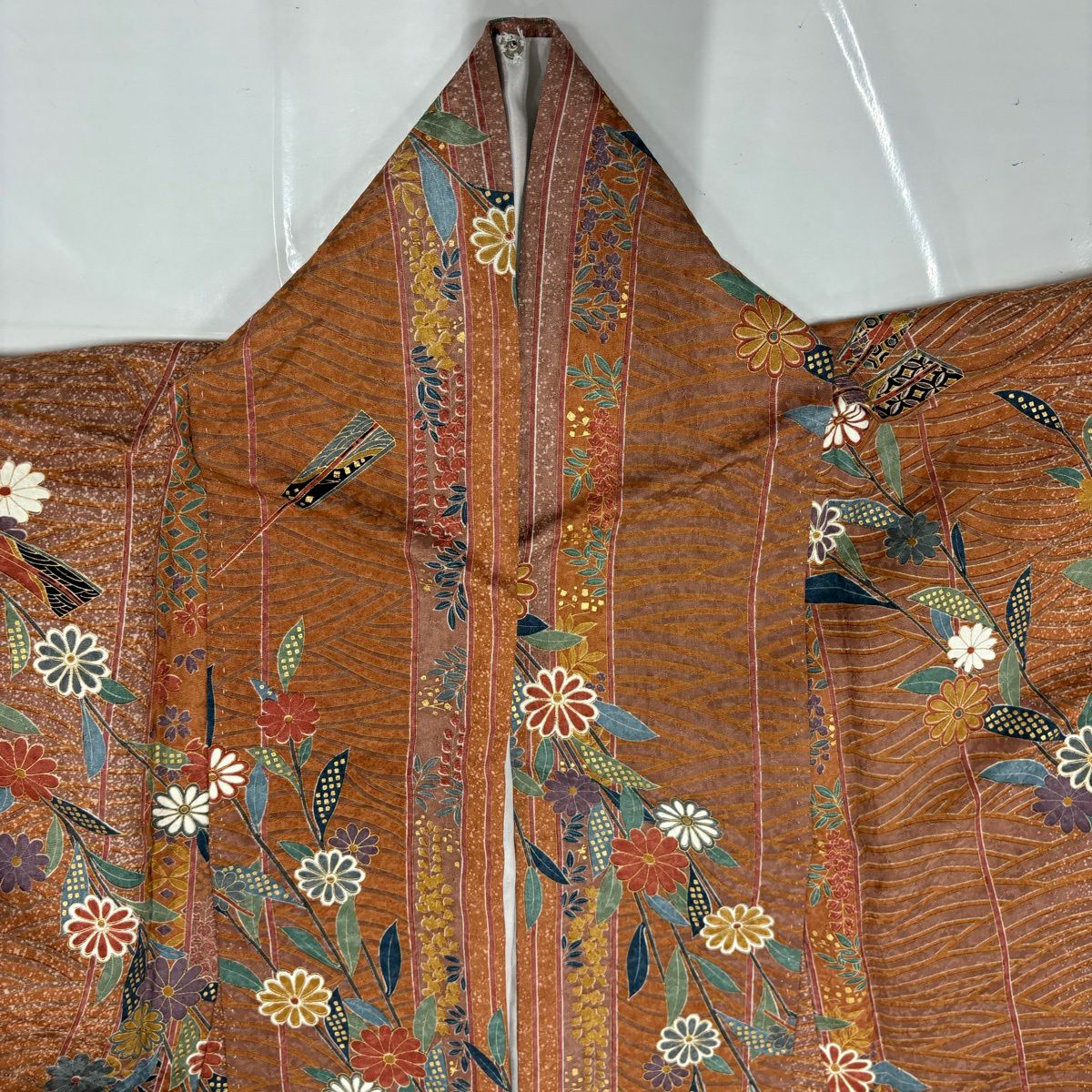【美品】 小紋 身長161cm 袖長65cm M 雙層 菊花花 扇子子 金彩裝飾 橙色 純蠶絲 優品級