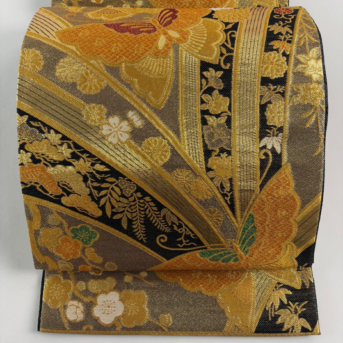 【美品】 袋帶 優品級 振袖禮服禮服用 蝴蝶 草花紋 金金箔 金絲 金色 六通 純蠶絲