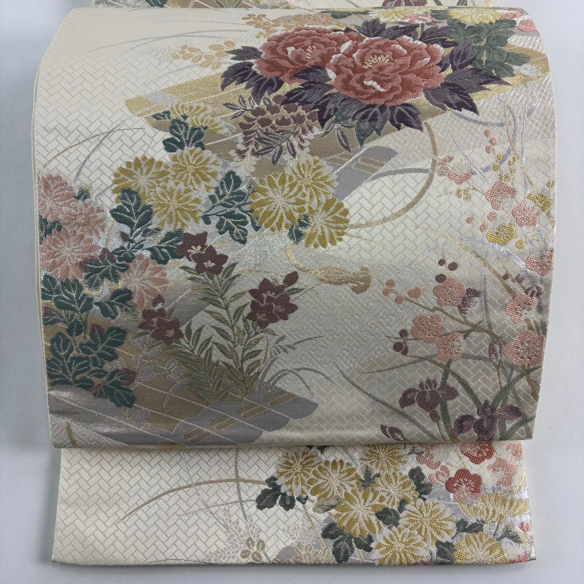 【美品】 袋帶 秀品級 鈴乃屋 花筏 牡丹 金金箔 奶油 六通 純蠶絲