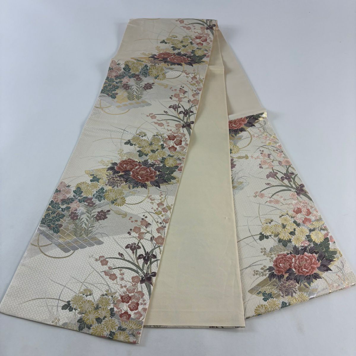 【美品】 袋帶 秀品級 鈴乃屋 花筏 牡丹 金金箔 奶油 六通 純蠶絲
