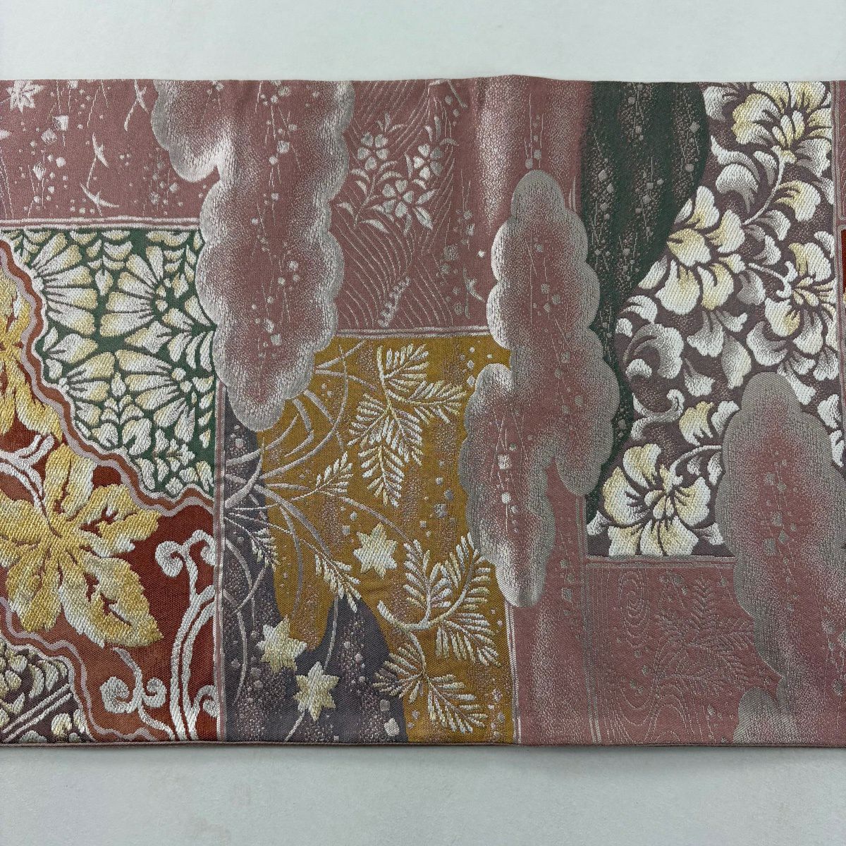【美品】 袋帶 秀品級 数寄屋 関西裁縫 草花紋紋 雲文 金銀彩 金金箔 薄紫 六通 純蠶絲