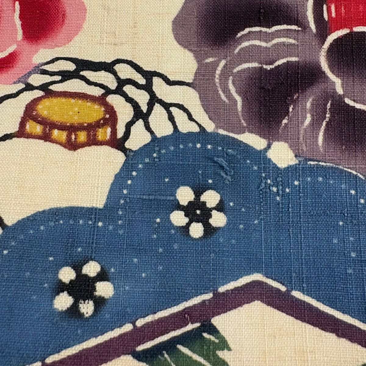 名古屋帶 逸品級 城間榮喜 落款 琉球紅型 紬織織 椿 雲文 米色 純蠶絲