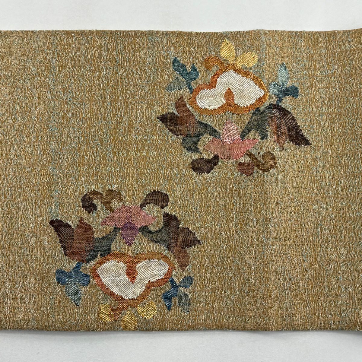 【美品】 袋帶 名品級 關西仕立 草花紋紋 金金箔 金絲 黃土色 大鼓圖案 純蠶絲