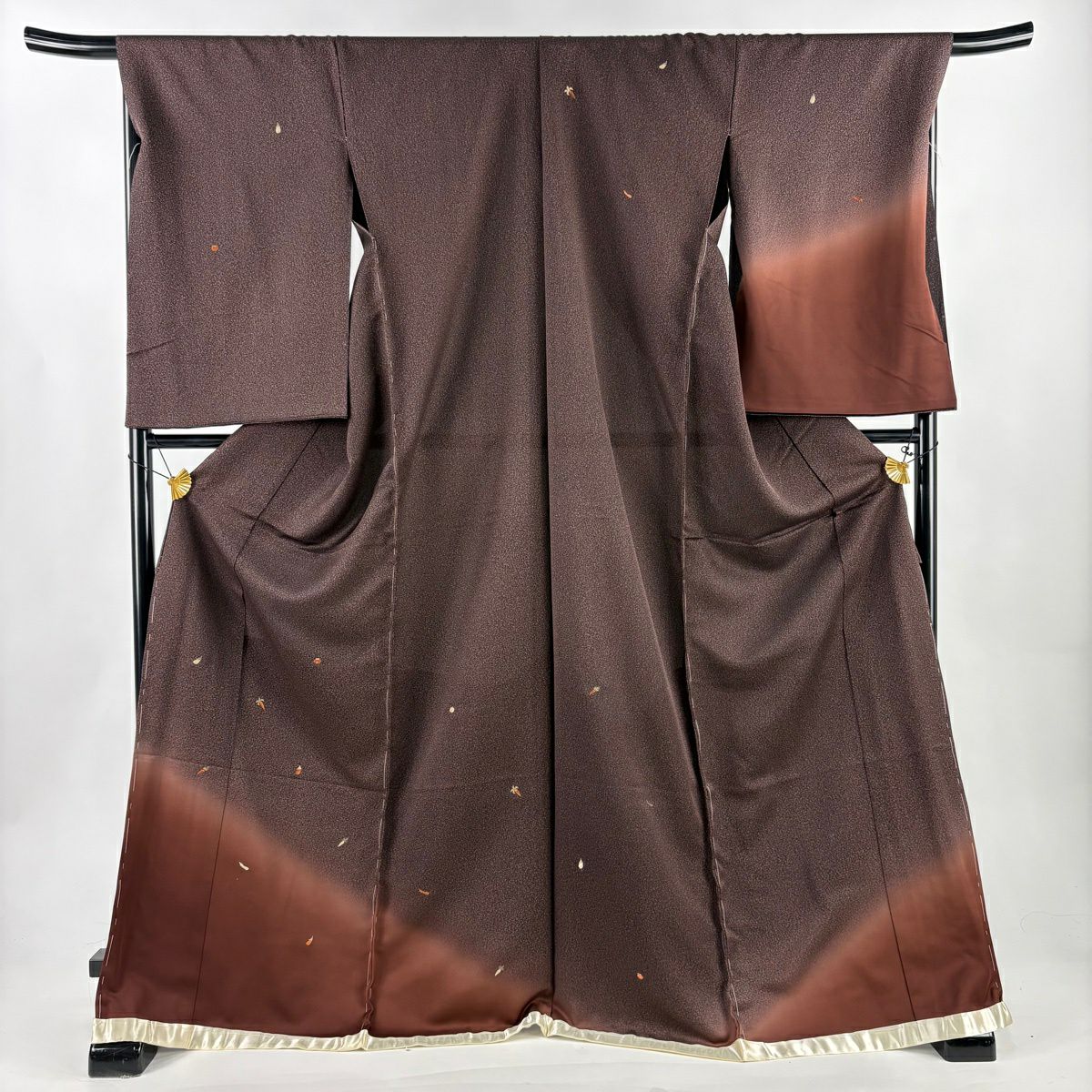 【美品】 付下 身長174cm 袖長70cm 未仕立 單層 仮絵羽 胡蘿蔔 蔬菜 刺繡 金線 焦茶 純蠶絲 秀品級