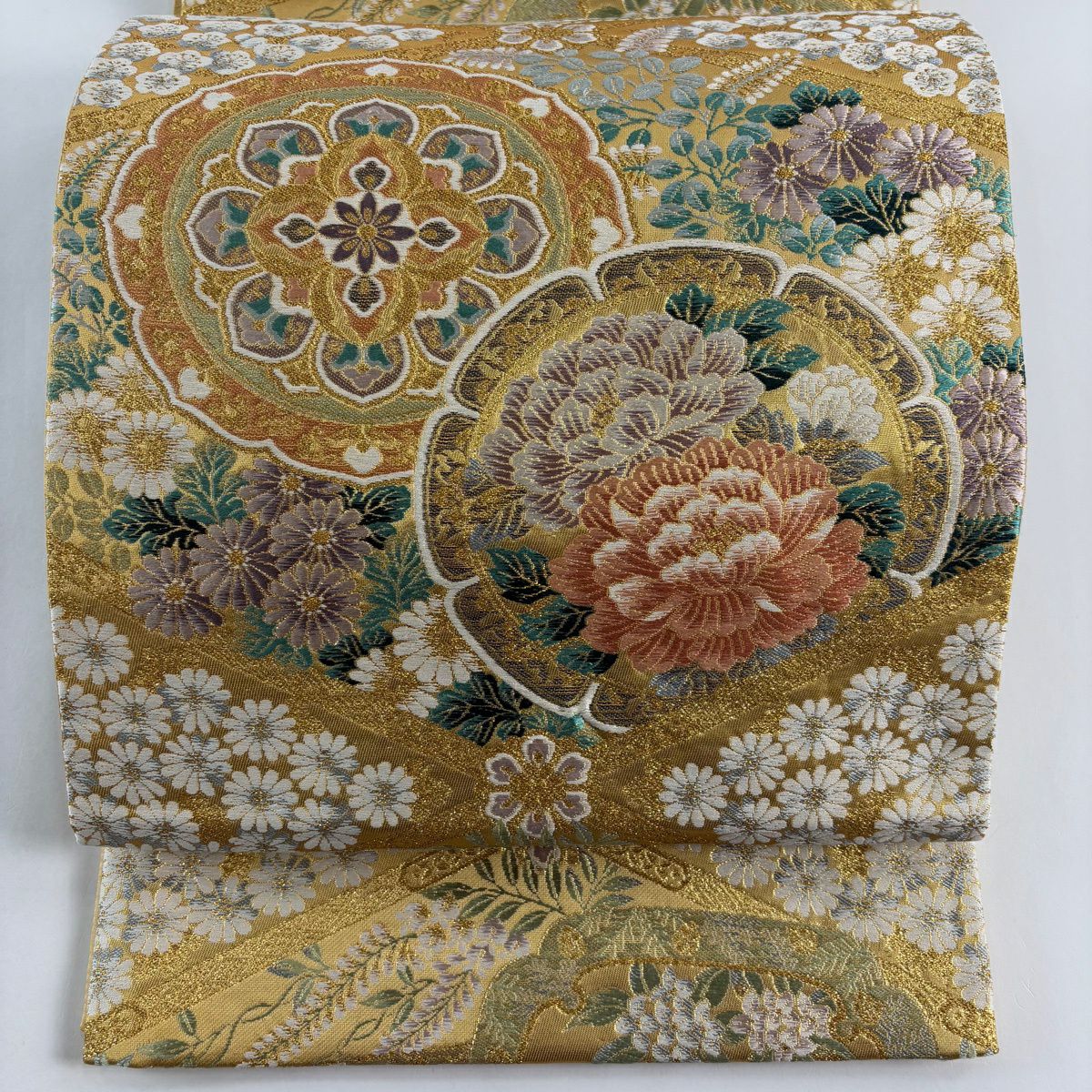 【美品】 袋帶 秀品級 菱天井華紋草花紋圖 唐織 金金箔 金色 六通 純蠶絲