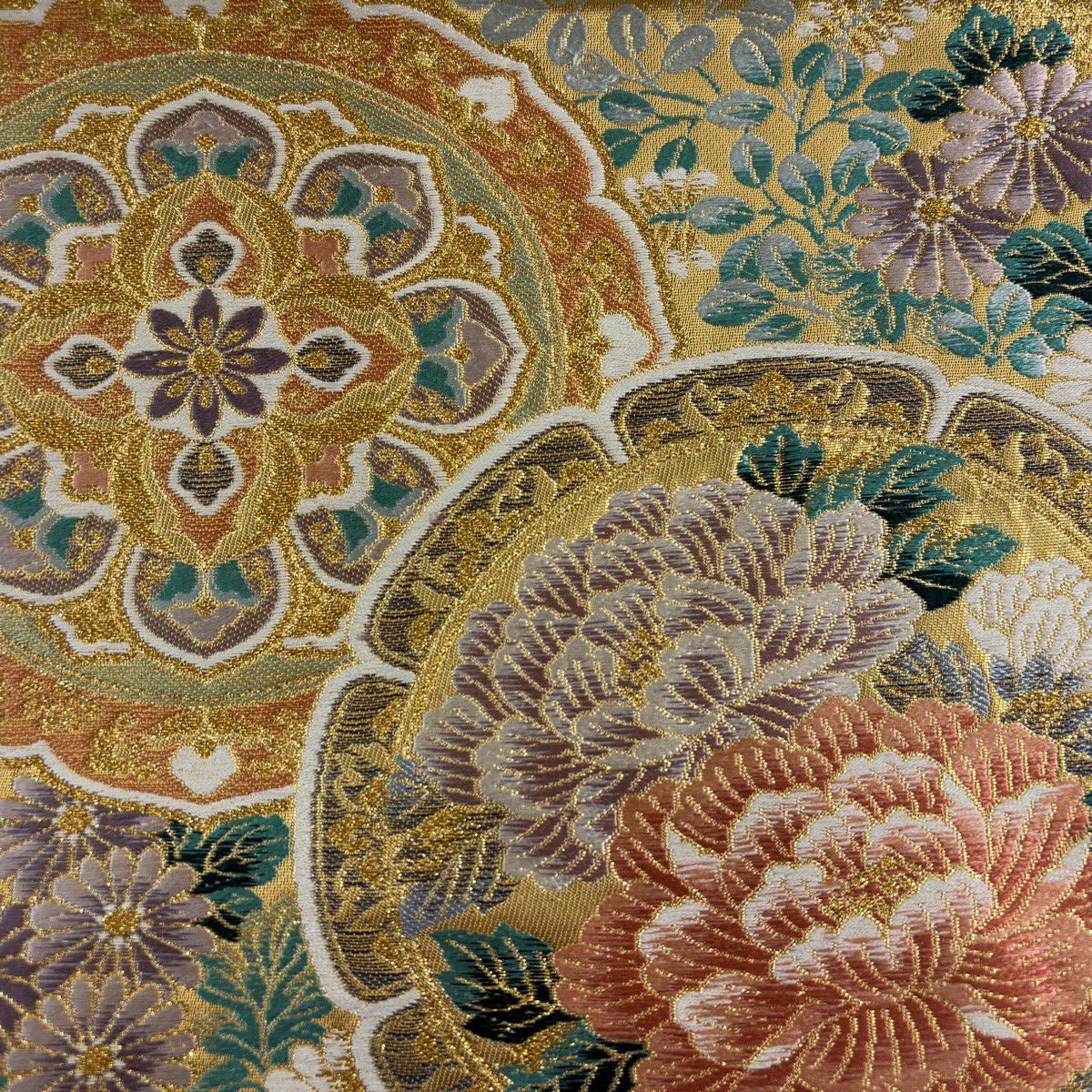 【美品】 袋帶 秀品級 菱天井華紋草花紋圖 唐織 金金箔 金色 六通 純蠶絲