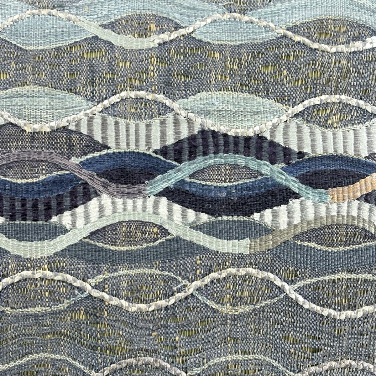 【美品】 袋帶 秀品級 斜條幾何圖案 刺繡 金線 灰綠色 大鼓圖案 純蠶絲