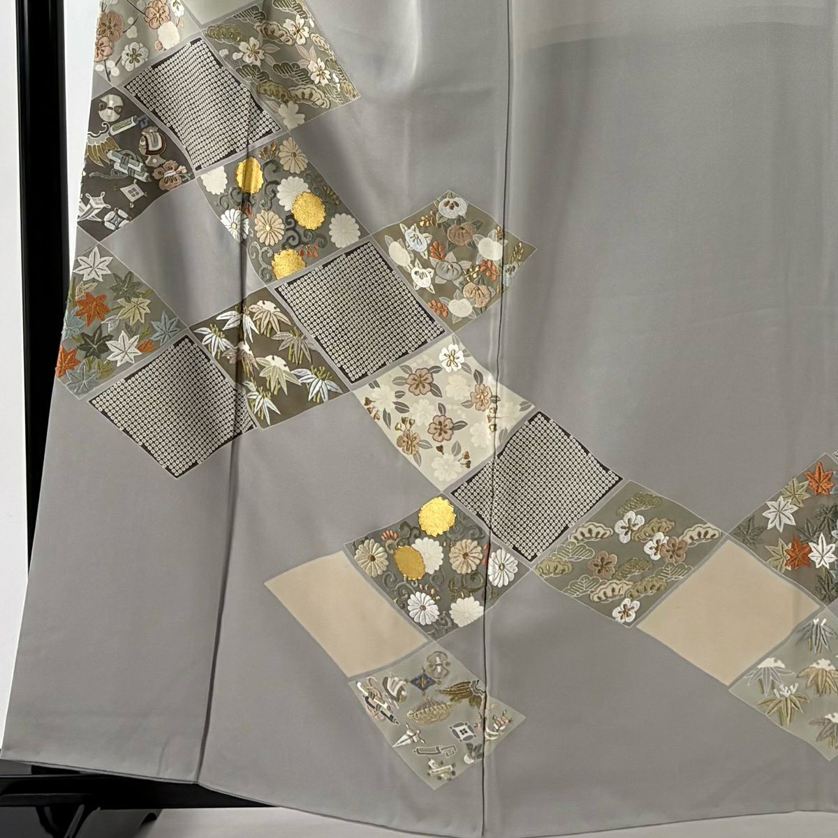 訪問服 身長160cm 袖長66cm M 雙層 松樹竹子梅花 菊花唐草紋 刺繡 金糸 灰 純蠶絲 名品級 一つ紋