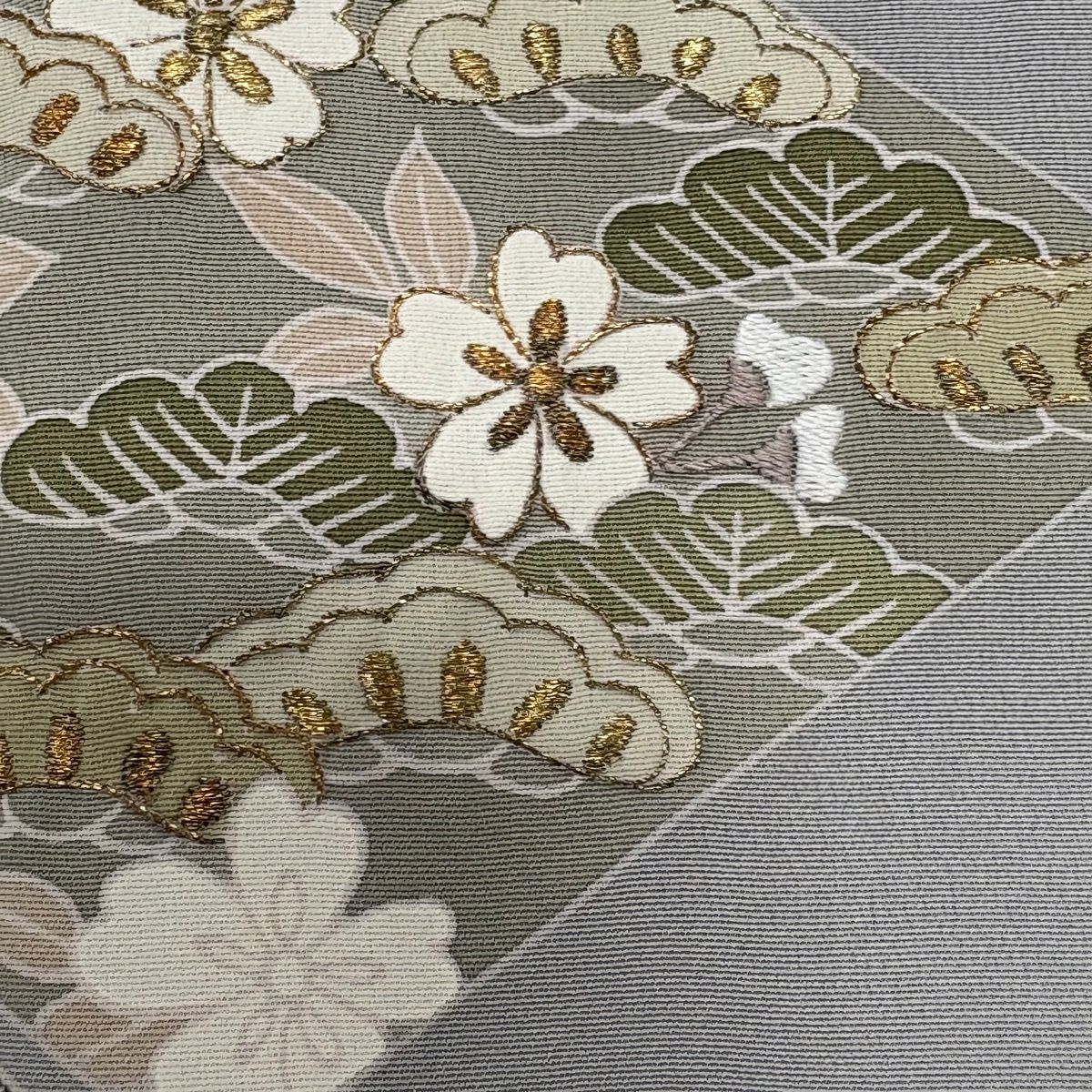 訪問服 身長160cm 袖長66cm M 雙層 松樹竹子梅花 菊花唐草紋 刺繡 金糸 灰 純蠶絲 名品級 一つ紋