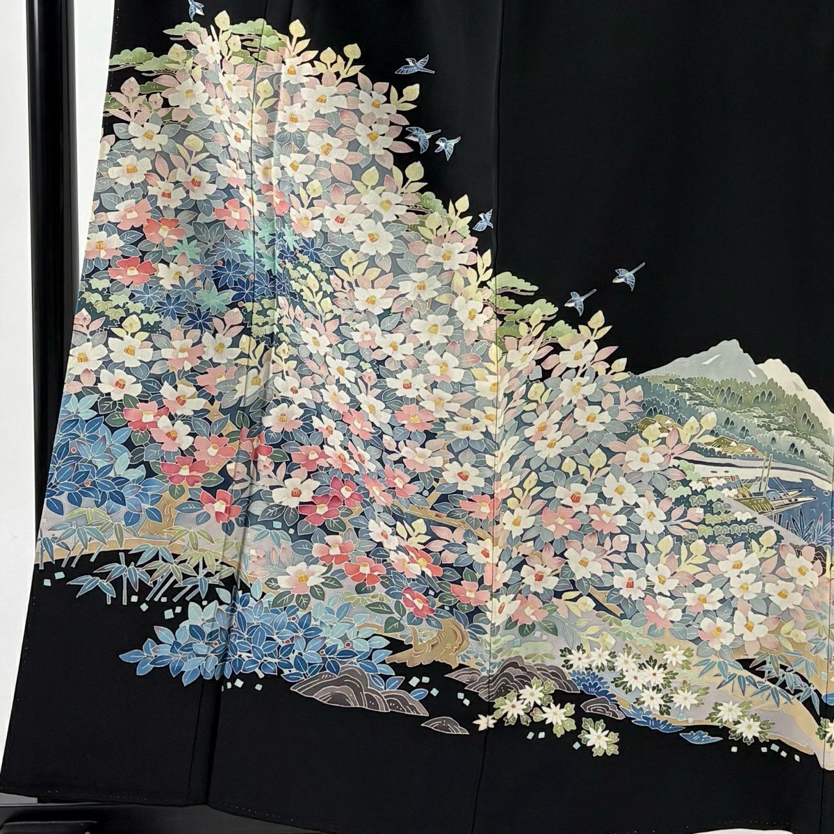 黑留袖禮服 身長158cm 袖長66cm M 雙層 加賀友禪 金津五雄 落款あり 椿 笹 純蠶絲 名品級