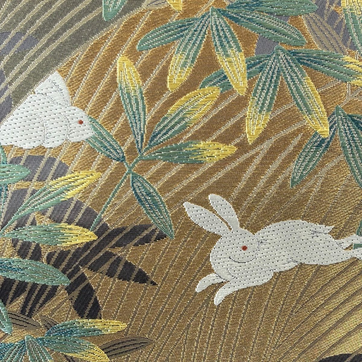 【美品】 袋帶 逸品級 じゅらく 落款あり 黃皇絲 兔子 竹子葉 金銀線 金金箔 金色 六通 純蠶絲