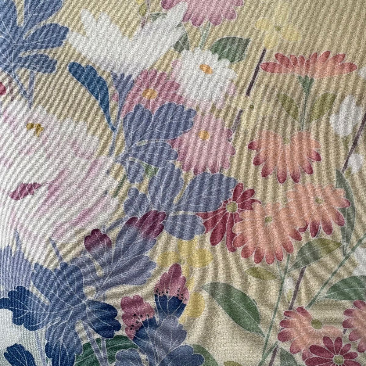 【美品】訪問服 身長164cm 袖長67.5cm L 雙層 落款あり 菊花 花紋 漸層 米色 純蠶絲 逸品級