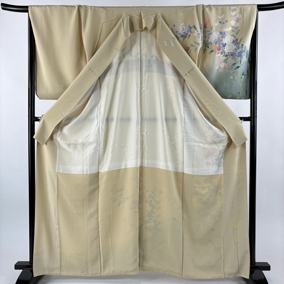 【美品】訪問服 身長164cm 袖長67.5cm L 雙層 落款あり 菊花 花紋 漸層 米色 純蠶絲 逸品級