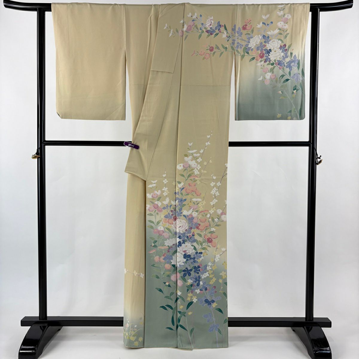 【美品】訪問服 身長164cm 袖長67.5cm L 雙層 落款あり 菊花 花紋 漸層 米色 純蠶絲 逸品級