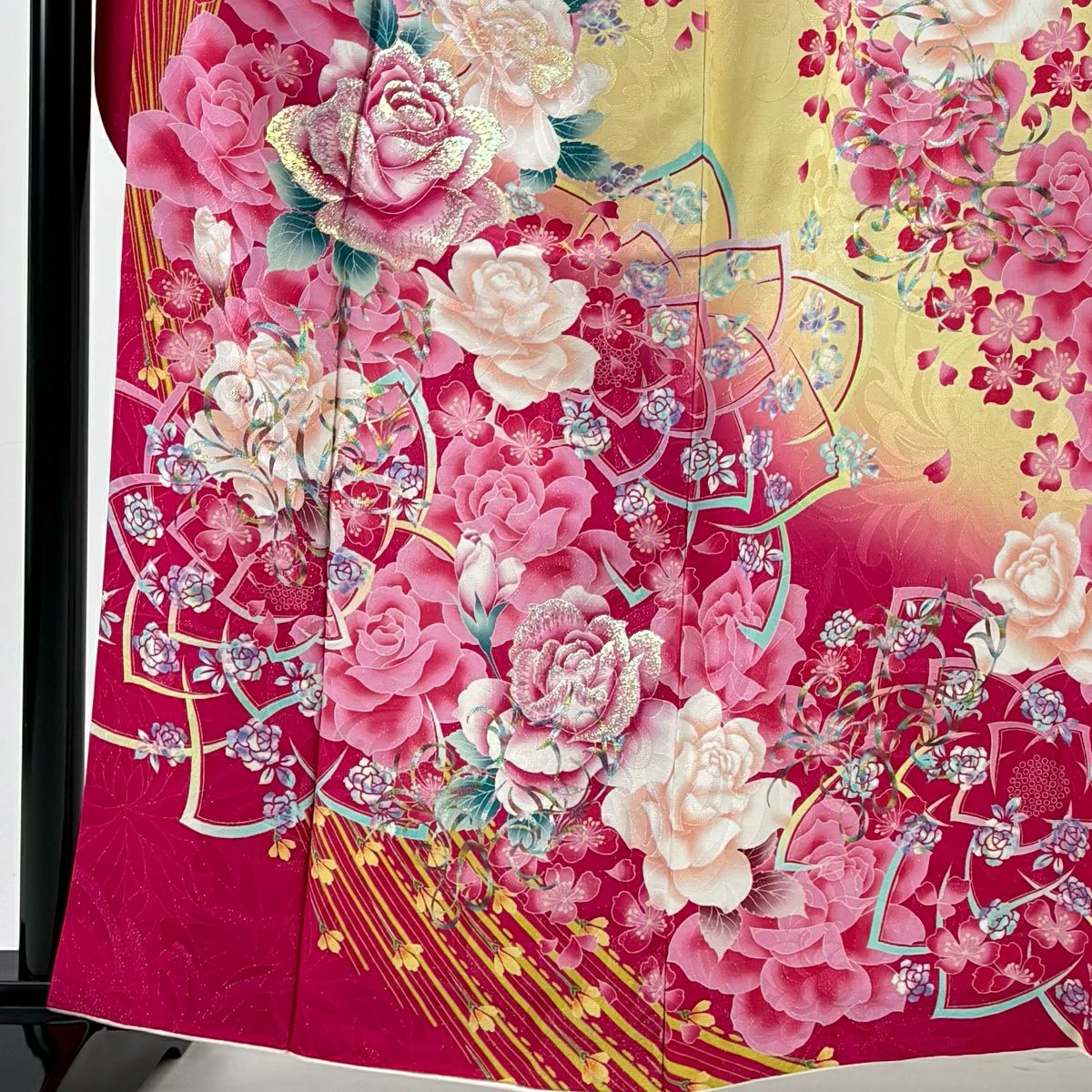 【美品】振袖禮服 身長162.5cm 袖長65cm M 雙層 薔薇花 金銀彩 金金箔 淡黃 純蠶絲 名品級