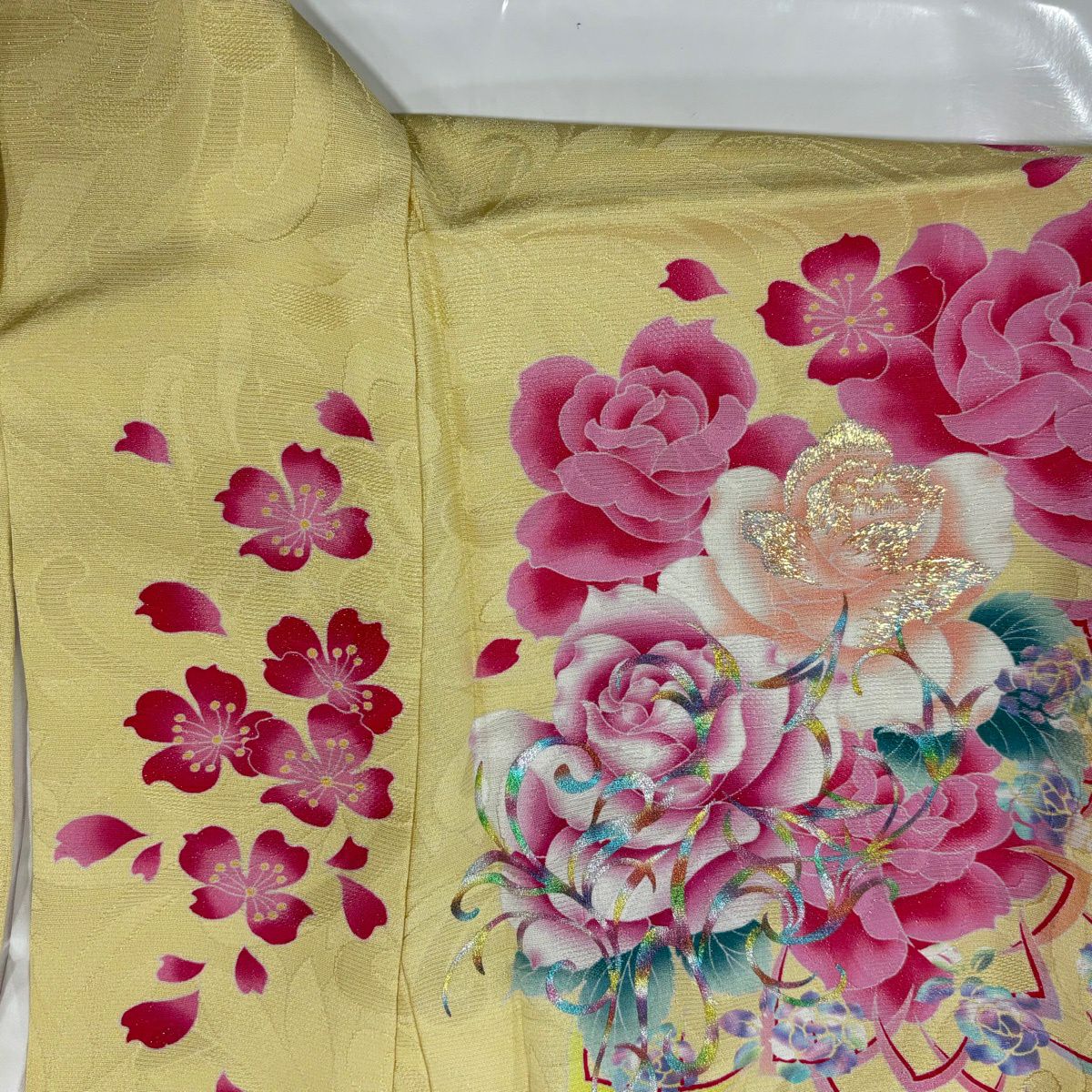 【美品】振袖禮服 身長162.5cm 袖長65cm M 雙層 薔薇花 金銀彩 金金箔 淡黃 純蠶絲 名品級