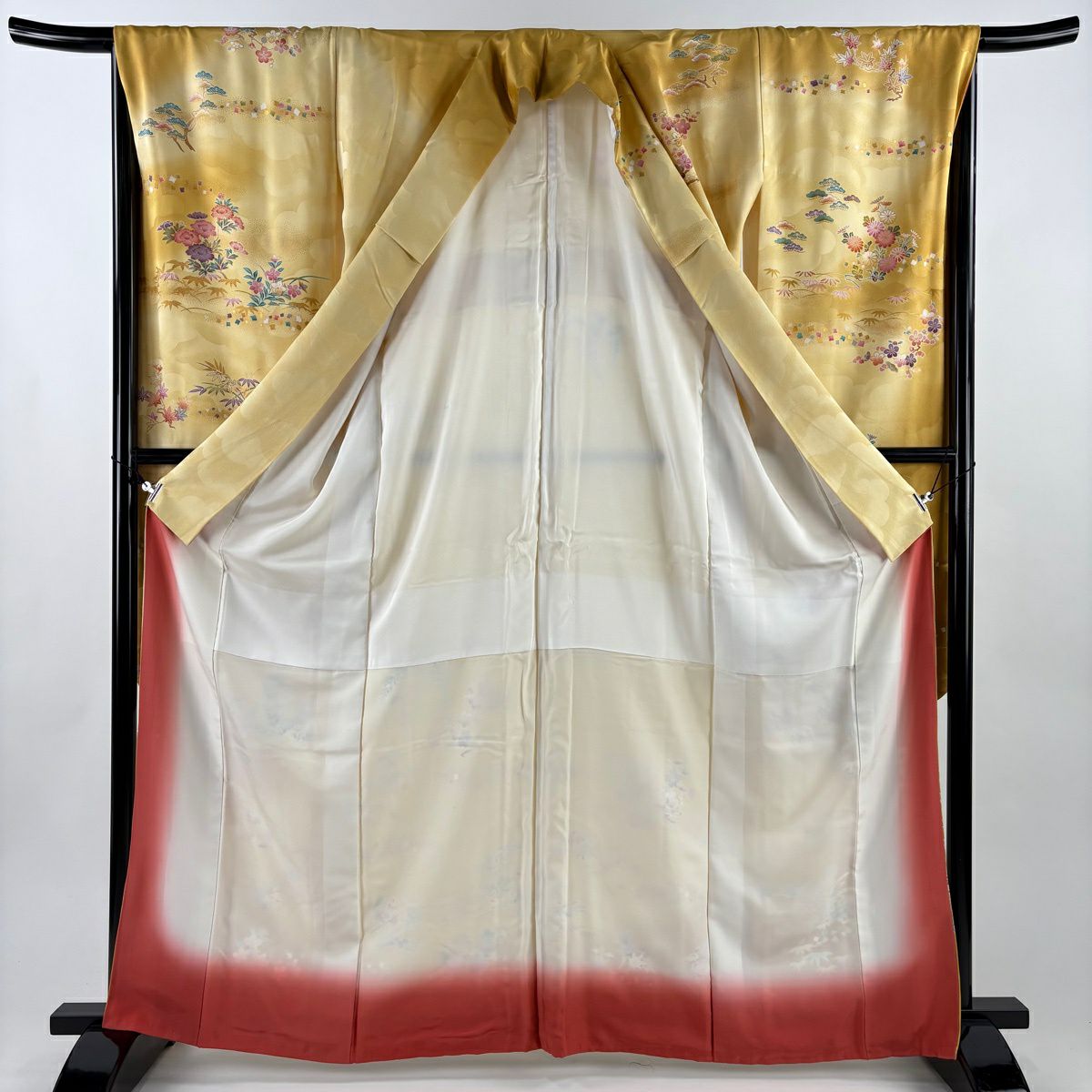 【美品】振袖禮服 身長164cm 袖長67.5cm L 雙層 岩田專太郎 落款あり 松樹竹子梅花 菊花 金絲 金銀彩 淡黃 純蠶絲 名品級