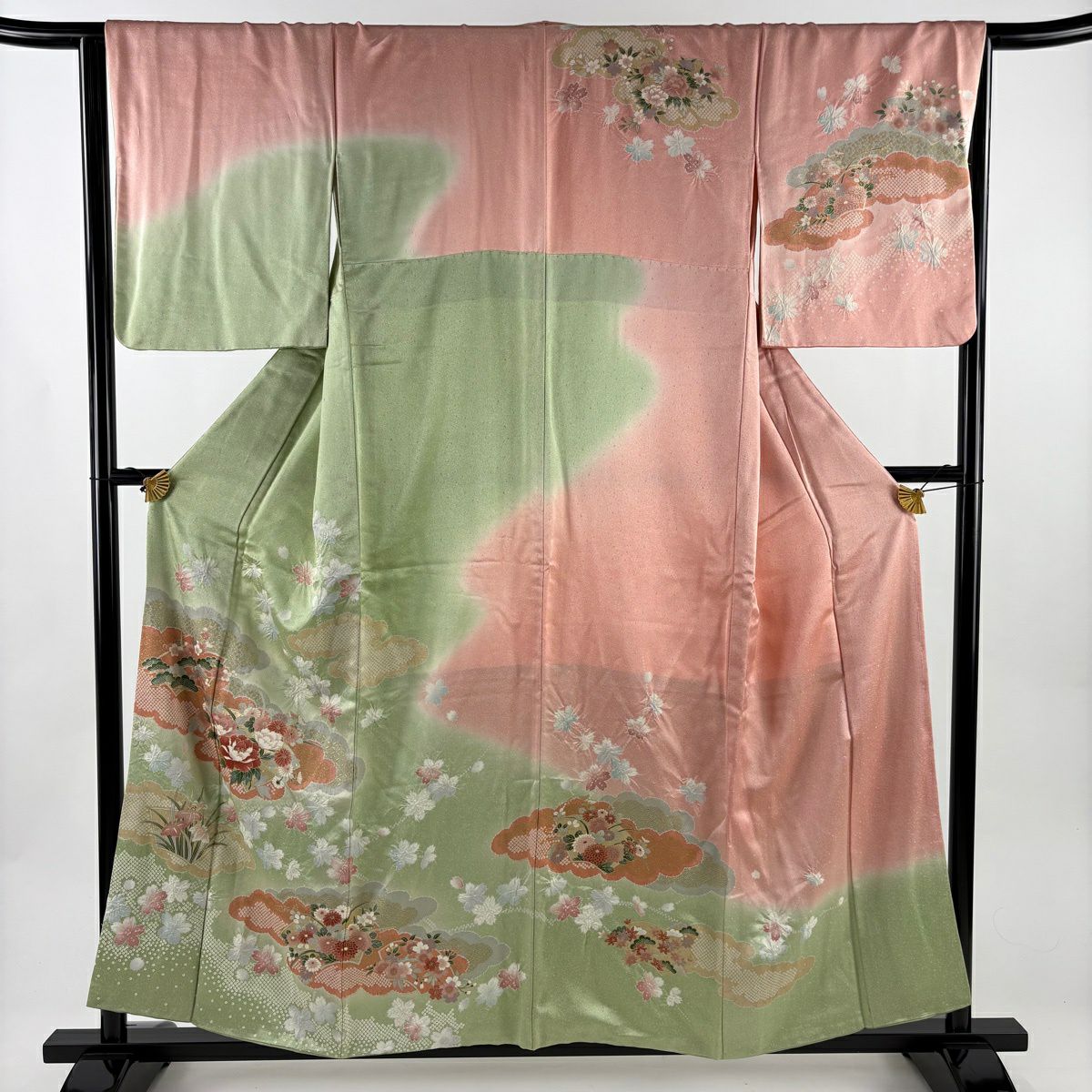 【美品】訪問服 身長156cm 袖長65cm M 雙層 草花紋紋 雲文 金彩裝飾 染分 薄綠 純蠶絲 名品級