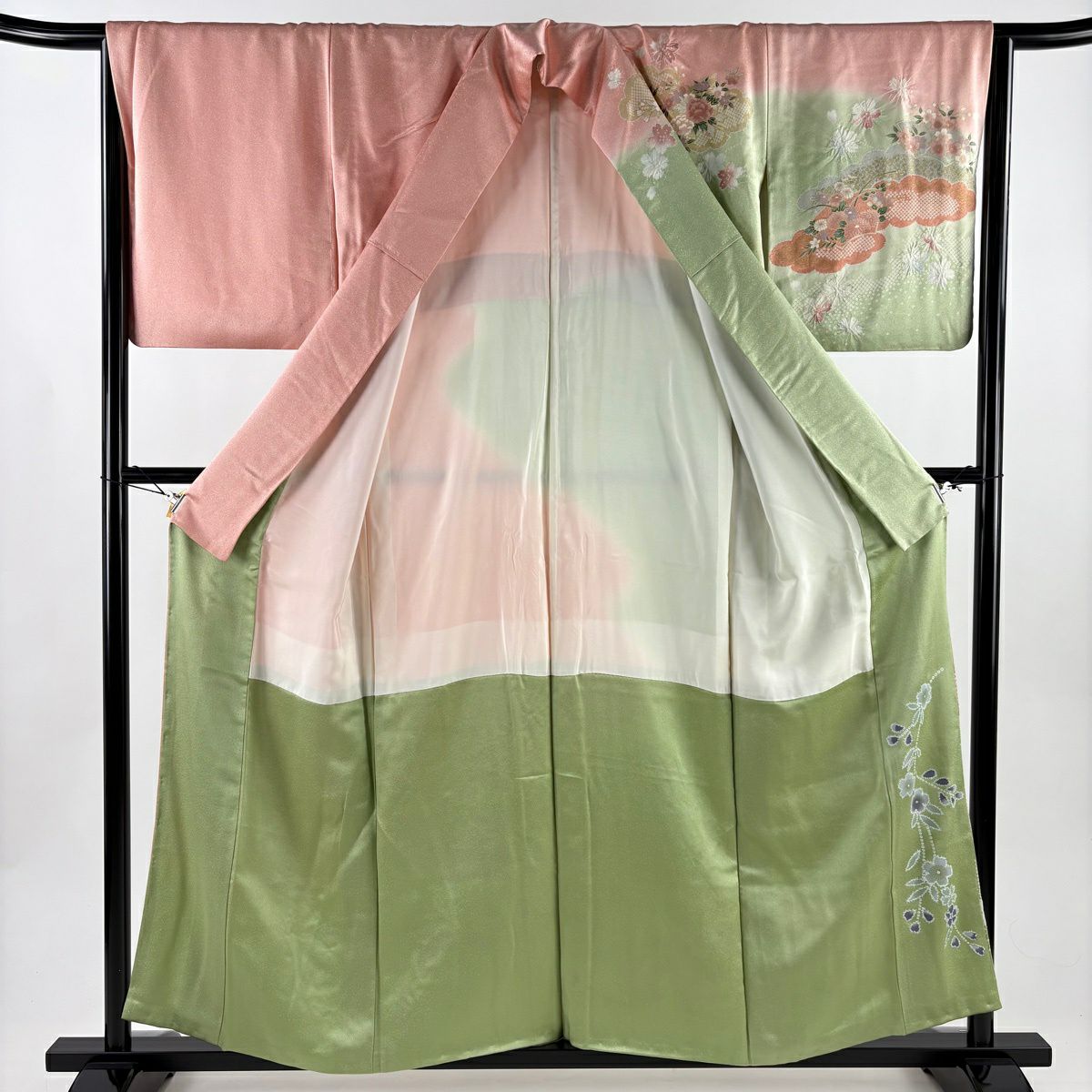 【美品】訪問服 身長156cm 袖長65cm M 雙層 草花紋紋 雲文 金彩裝飾 染分 薄綠 純蠶絲 名品級