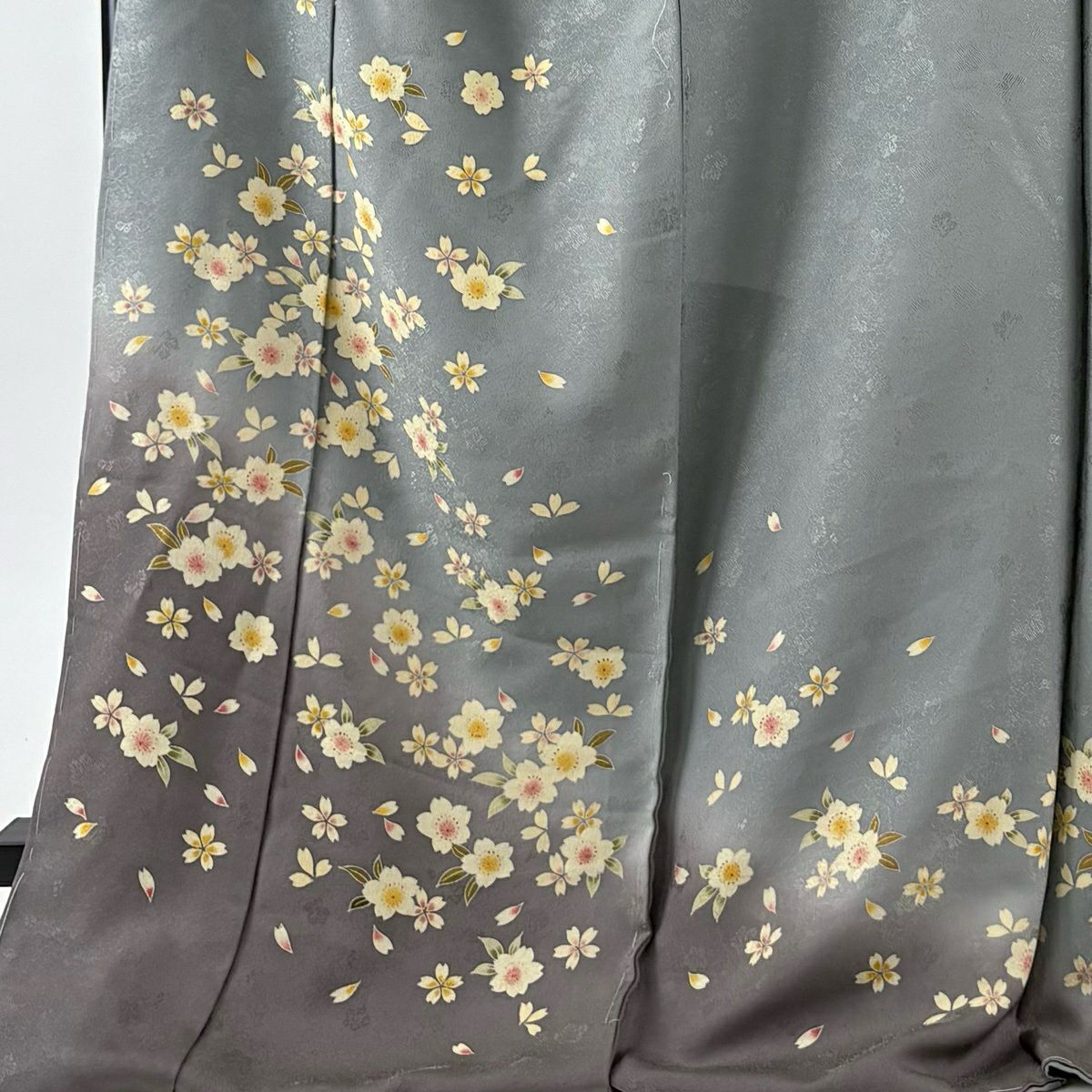 訪問服 身長179cm 袖長71cm 未仕立 雜色櫻花花瓣染分 逐漸淡化 青灰色 純蠶絲 名品級
