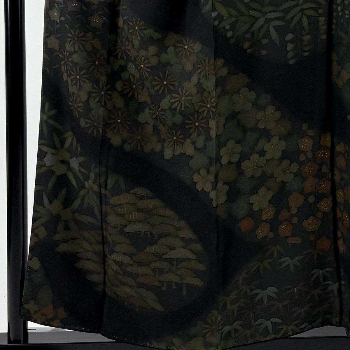 【美品】訪問服 身長157cm 袖長64.5cm M 雙層 菊花 松樹竹子梅花 金銀彩 黑 純蠶絲 名品級