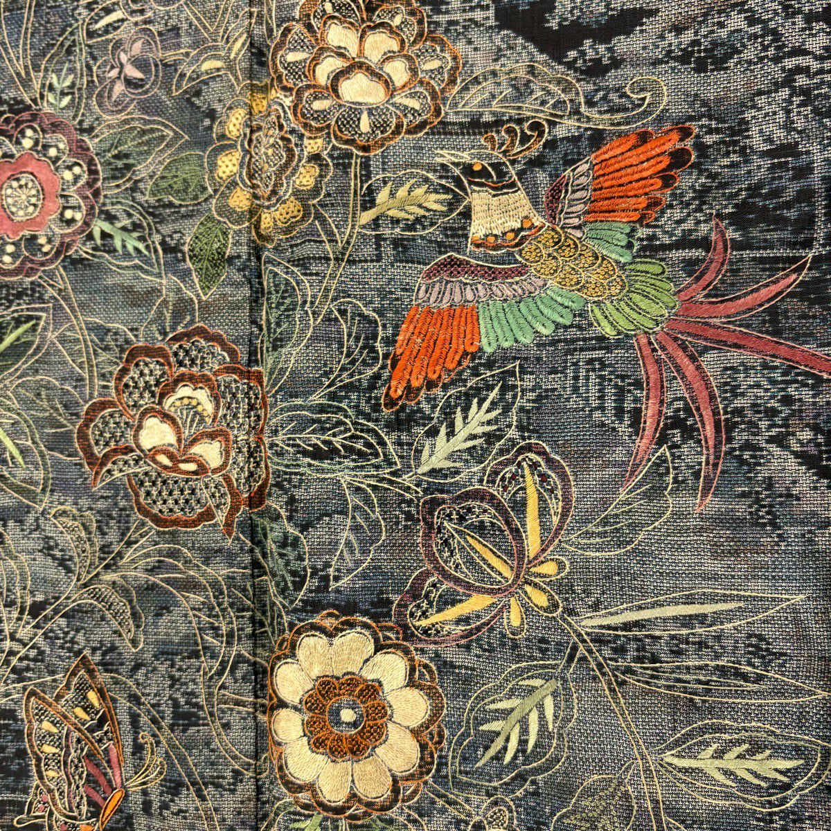 【美品】 付下 身長159cm 袖長66cm M 雙層 紬織織 花唐草紋 鳥 刺繡 灰綠 純蠶絲 名品級