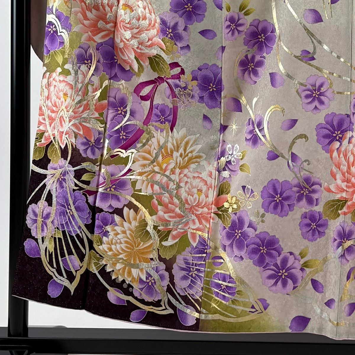 振袖禮服 身長154cm 袖長66cm M 雙層 菊花 草花紋紋 金銀彩 銀通し 灰 純蠶絲 名品級