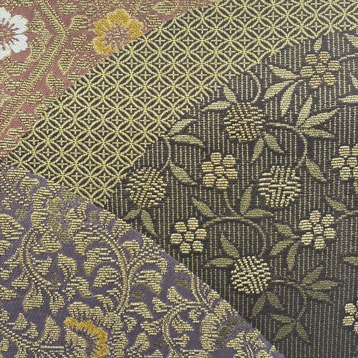 【美品】 袋帶 名品級 笹蔓 草花紋 金糸 焦茶 六通 純蠶絲
