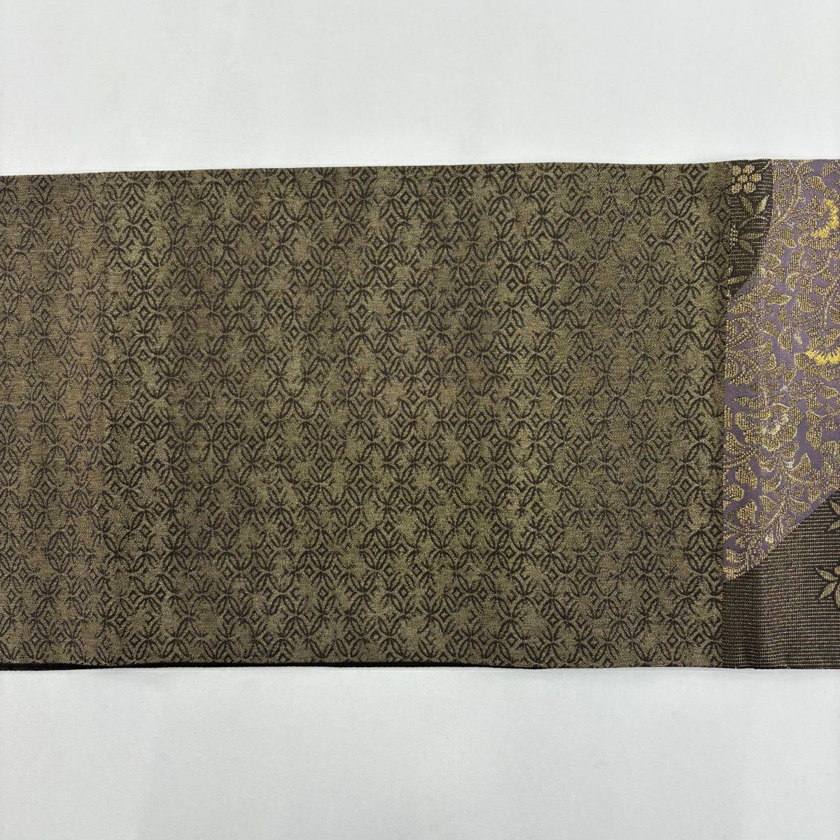 【美品】 袋帶 名品級 笹蔓 草花紋 金糸 焦茶 六通 純蠶絲