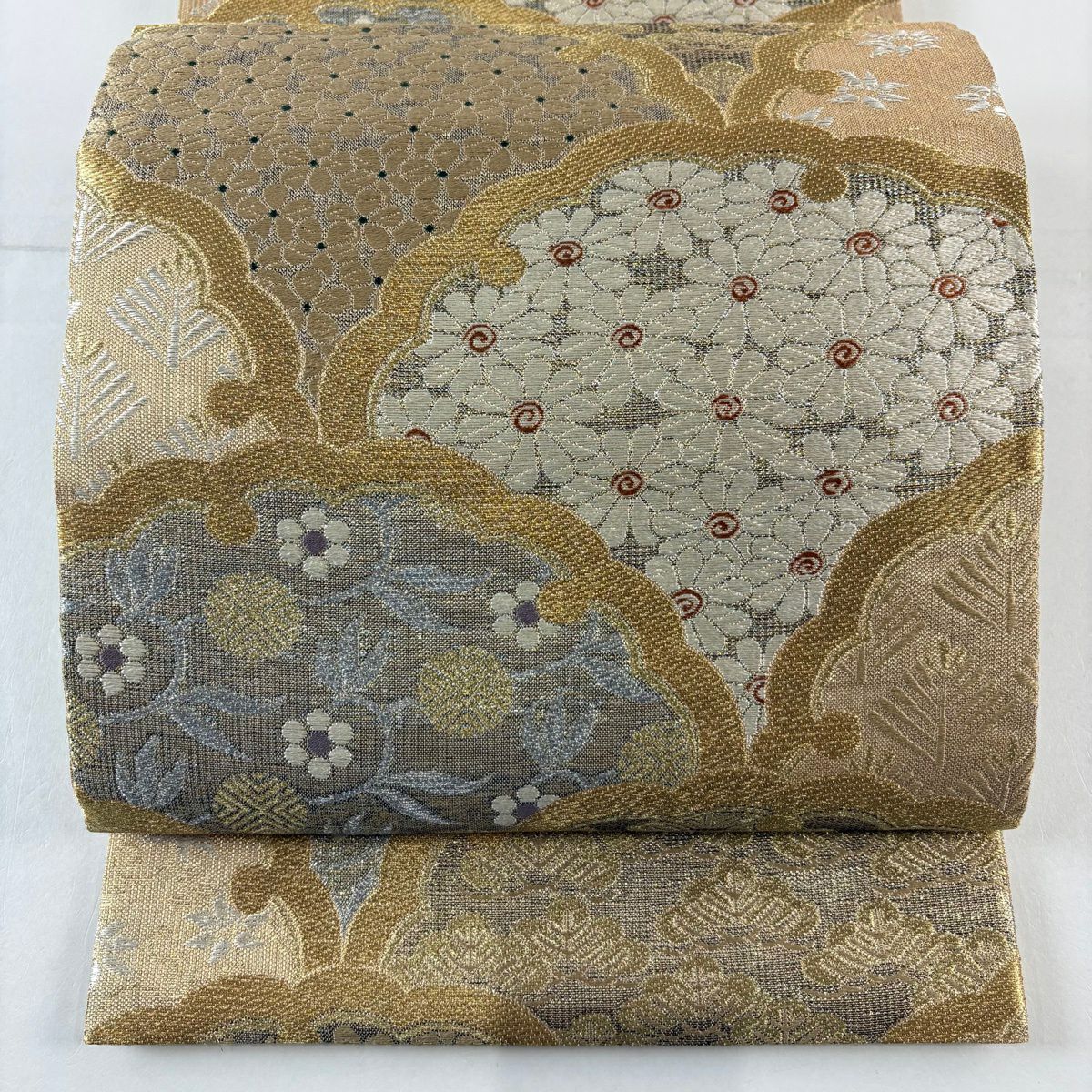 【美品】 袋帶 名品級 雪輪青海波 草花紋 金糸 唐織 金色 六通 純蠶絲