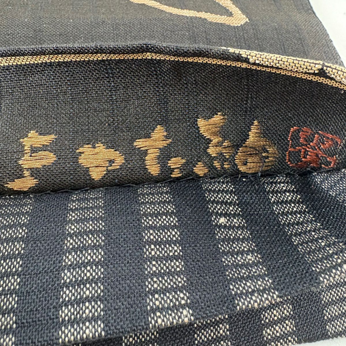 【美品】 袋帶 名品級 紬織織 七寶紋 金金箔 焦茶 六通 純蠶絲