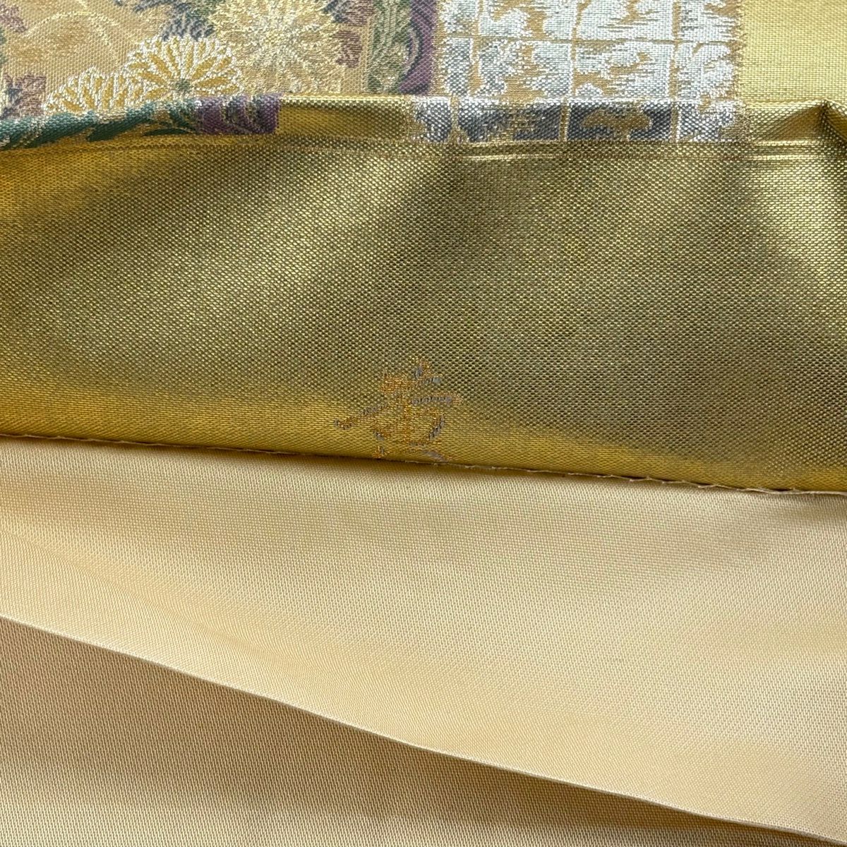【美品】 袋帶 名品級 菊花 圓文 金絲 金金箔 金 六通 純蠶絲