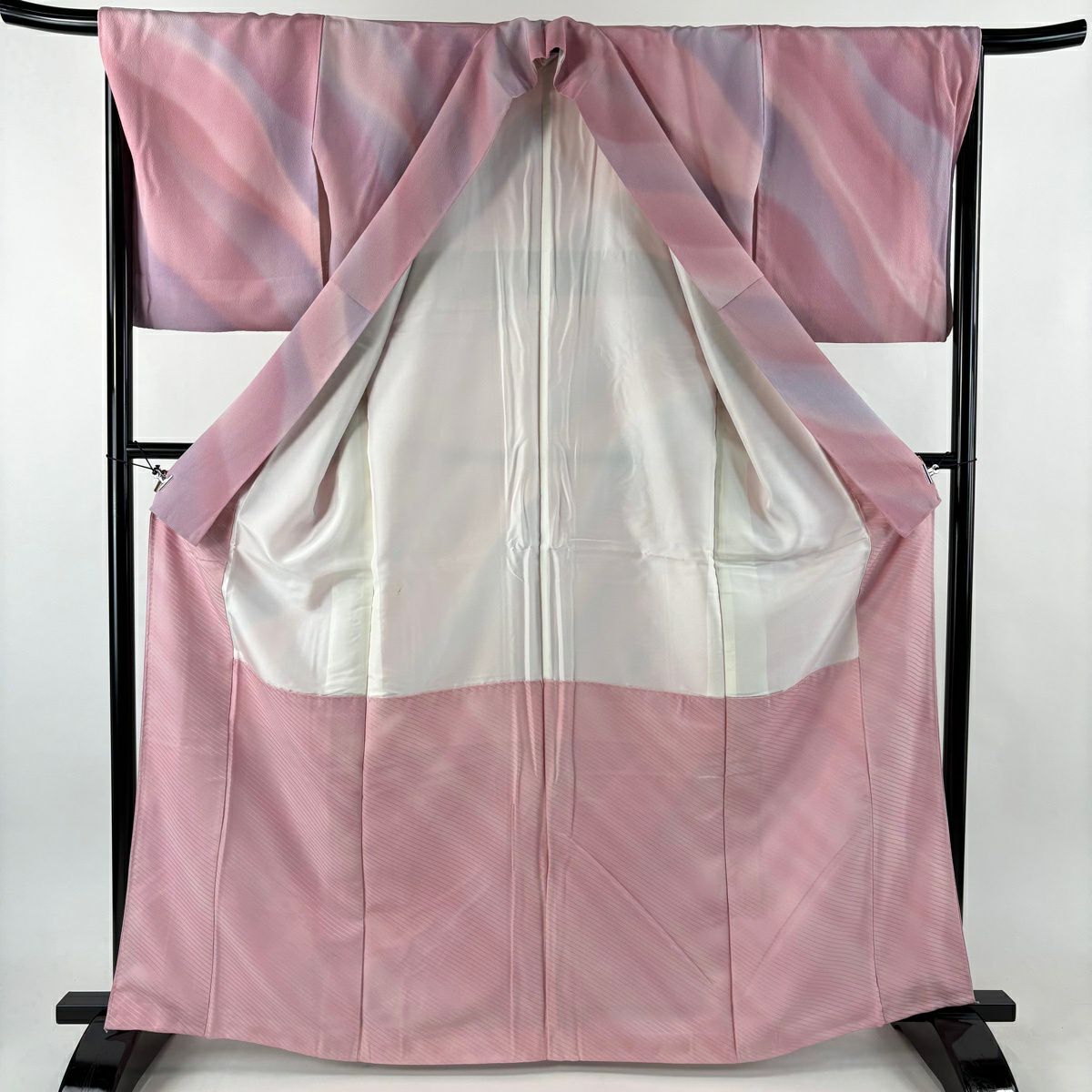 【美品】小紋 身長164cm 袖長68.5cm L 雙層 斉藤三才 落款あり よろけ縞 幾何學圖案 漸層 粉紅 純蠶絲 秀品級