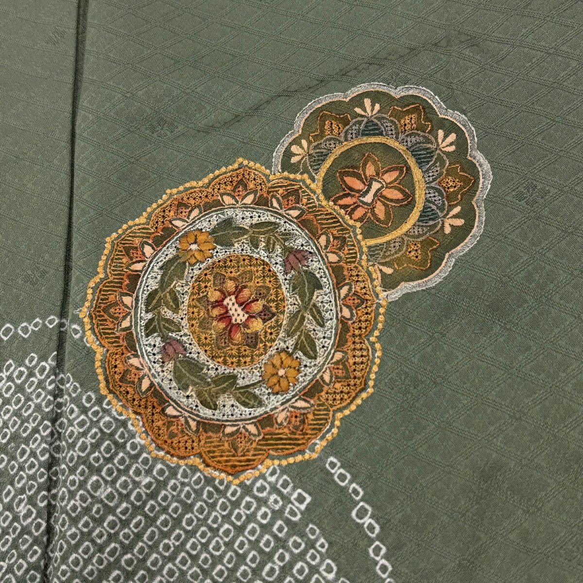 【美品】訪問服 身長158cm 袖長66.5cm M 雙層 華紋 草花紋紋 刺繡 灰綠 純蠶絲 秀品級