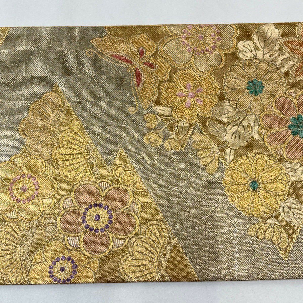 【美品】 袋帶 秀品級 松樹皮菱 草花紋 金糸 金金箔 金 六通 純蠶絲