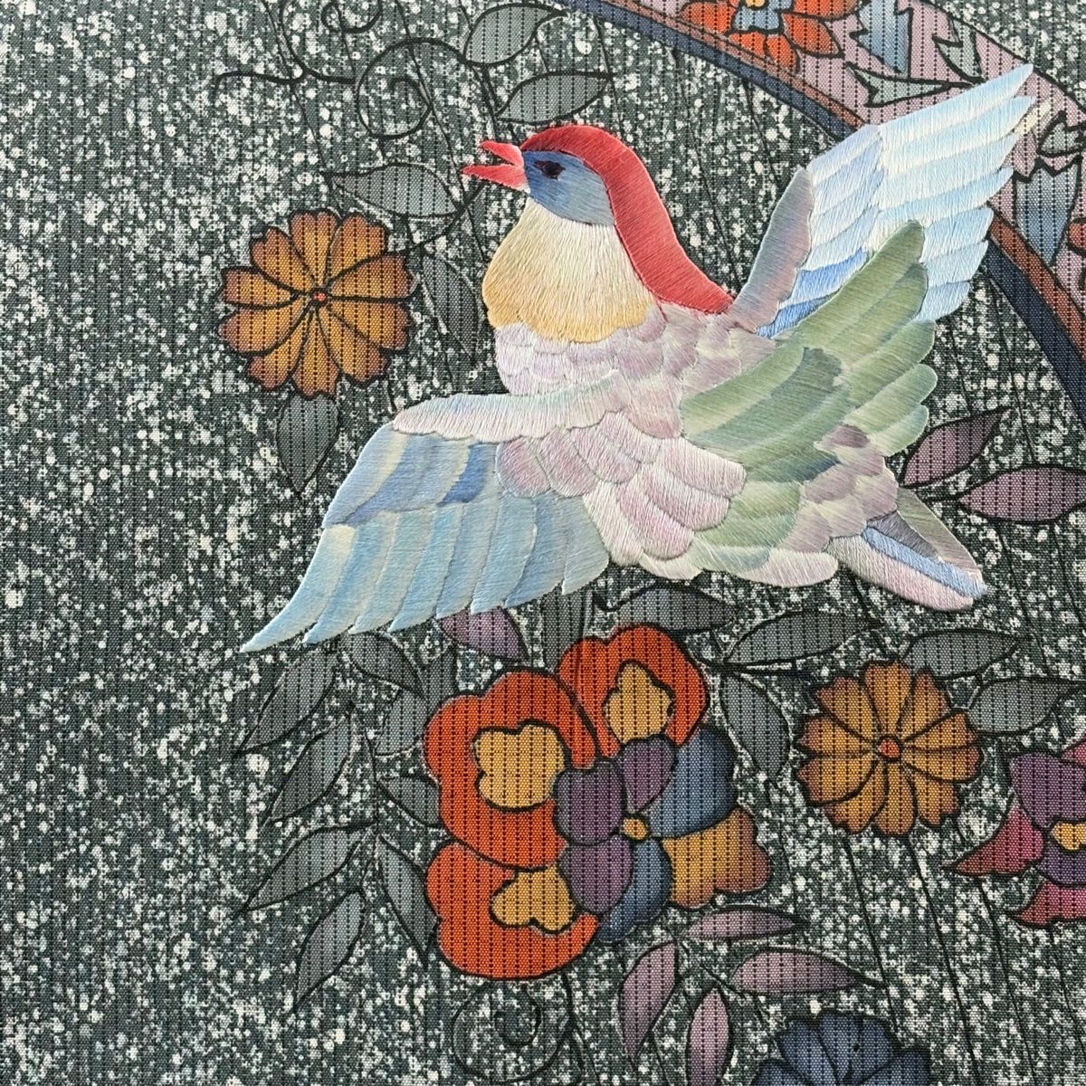 【美品】 袋帶 秀品級 鳥 草花紋刺繡 深綠 お太鼓柄 純蠶絲